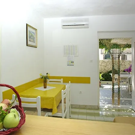 Jadera Apartment Bol