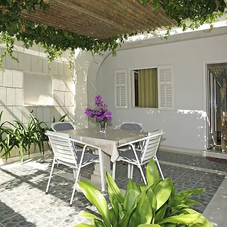 Apartment Jadera *